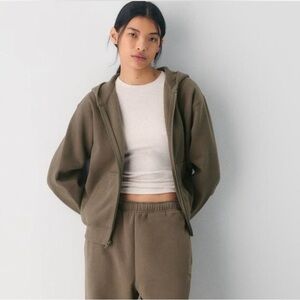 Aritzia sweat fleece mega fit zipped hoodie